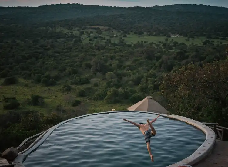 mihingolodge_pool (1)