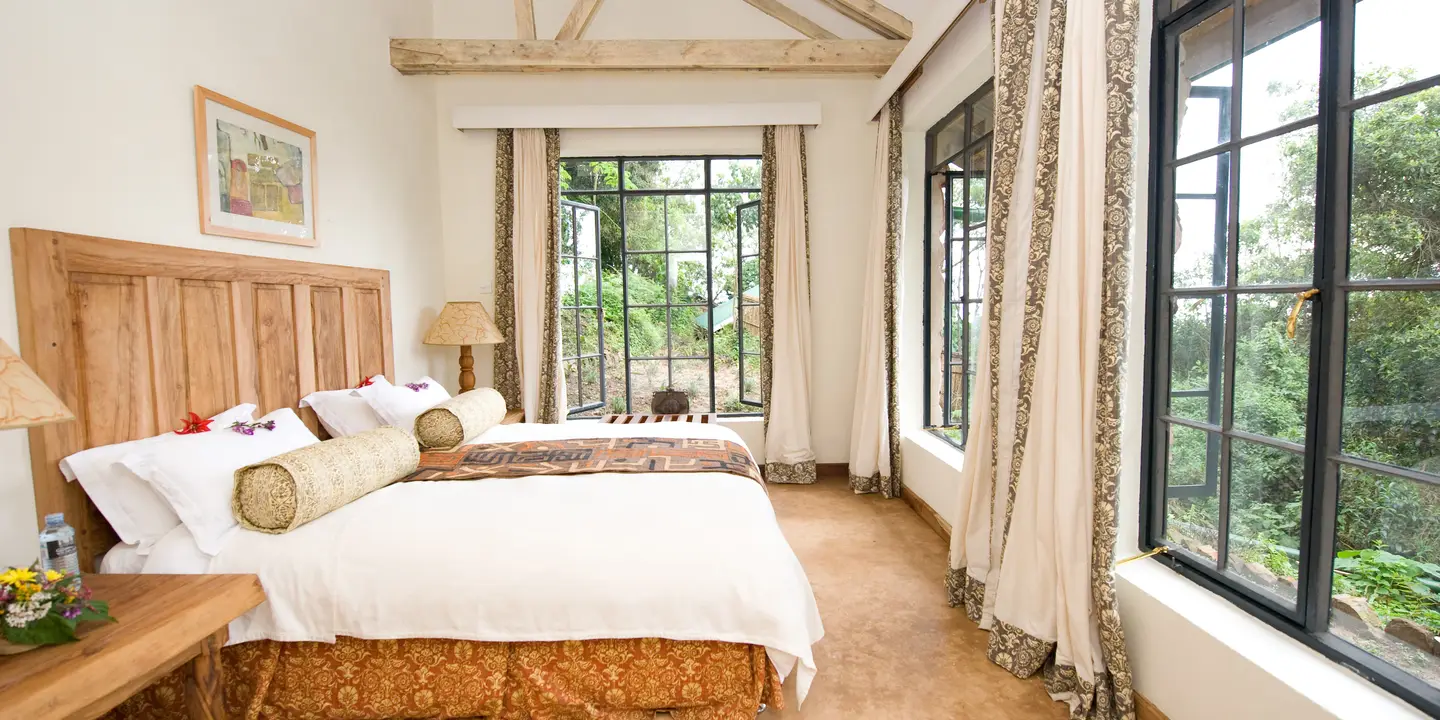 clouds mountain gorilla Lodge-bedroom - Bwindi Impenetrable National Park Uganda