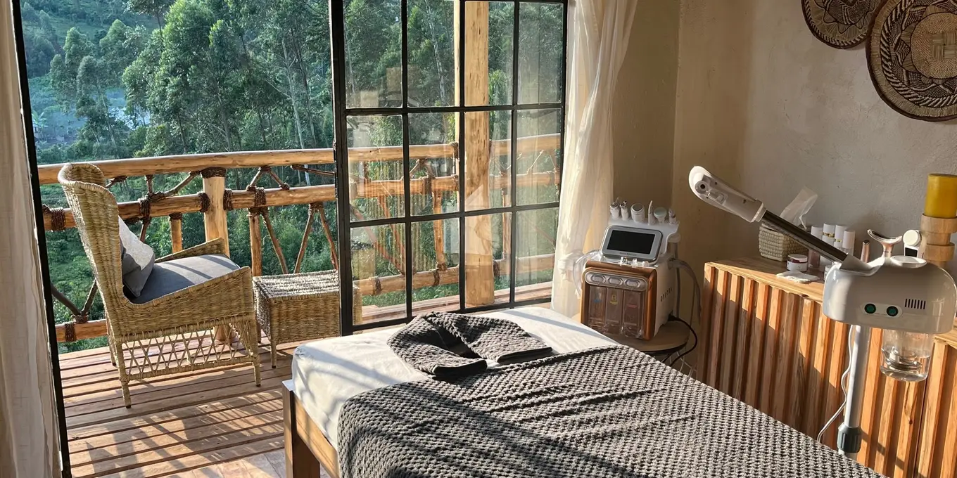 opatra-spa-room-1-facials-massage at Mahogany Springs Lodge