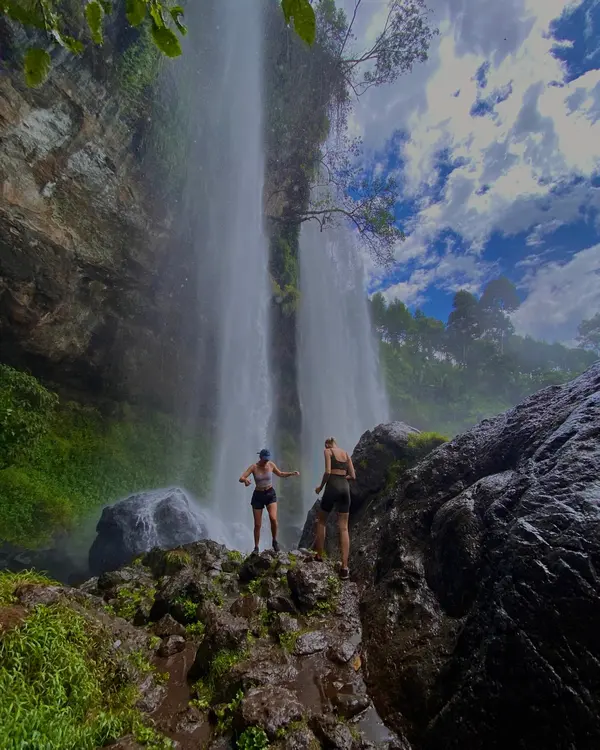 Guided-Sipi-Falls-Hike-with-Sam (1)