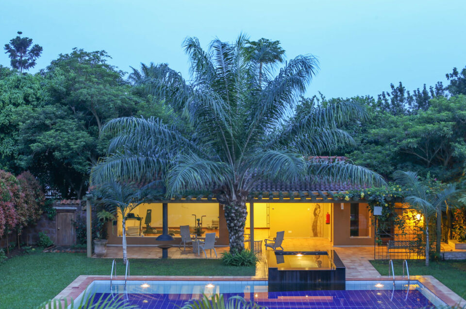 Luxury Uganda Safaris