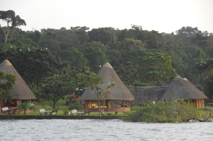 Ngamba EcoLodge