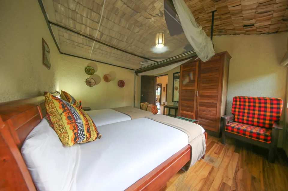 Mahogany Springs Lodge Presidential room 1 (2) (1)