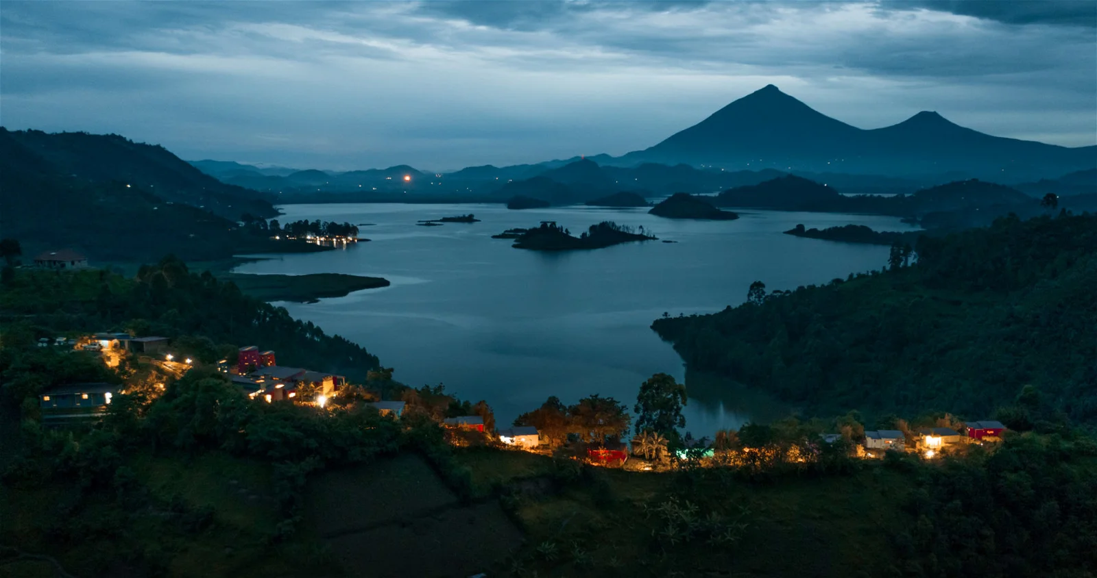 cameleon-hill-lodge-lake-mutanda2b1bef9