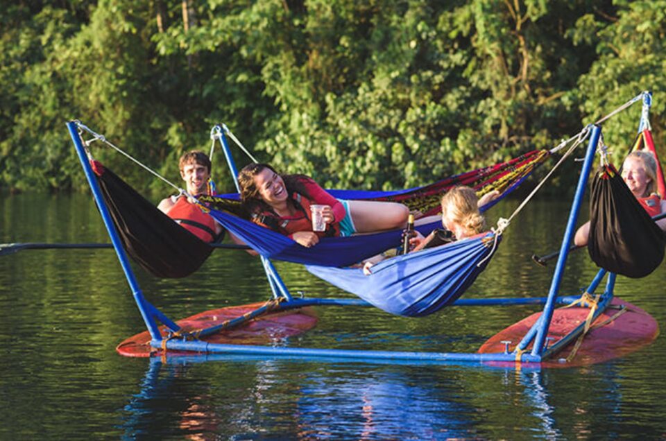 relaxed safari in Uganda