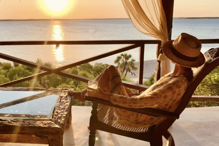 15 Days In-depth Uganda Primate Tour & Zanzibar Beach Holiday